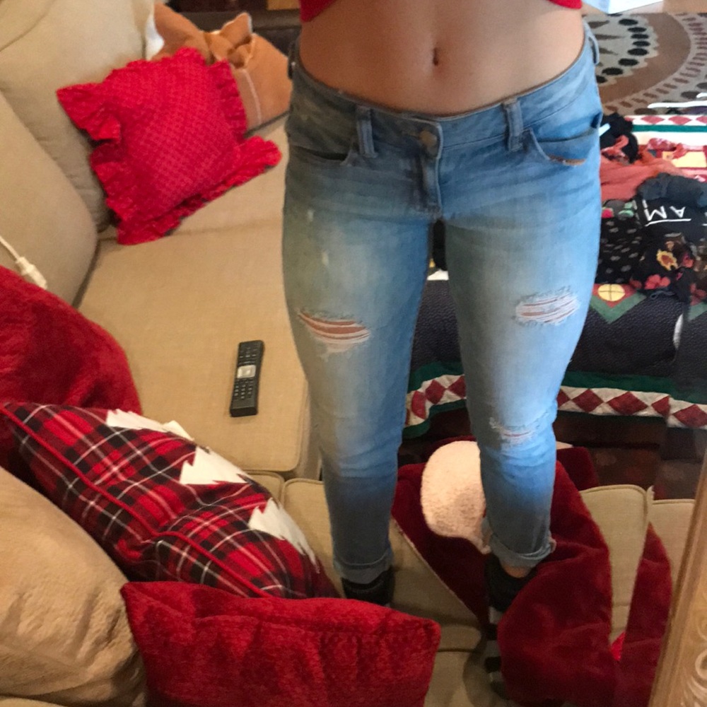 American eagle blue ripped jean jegging